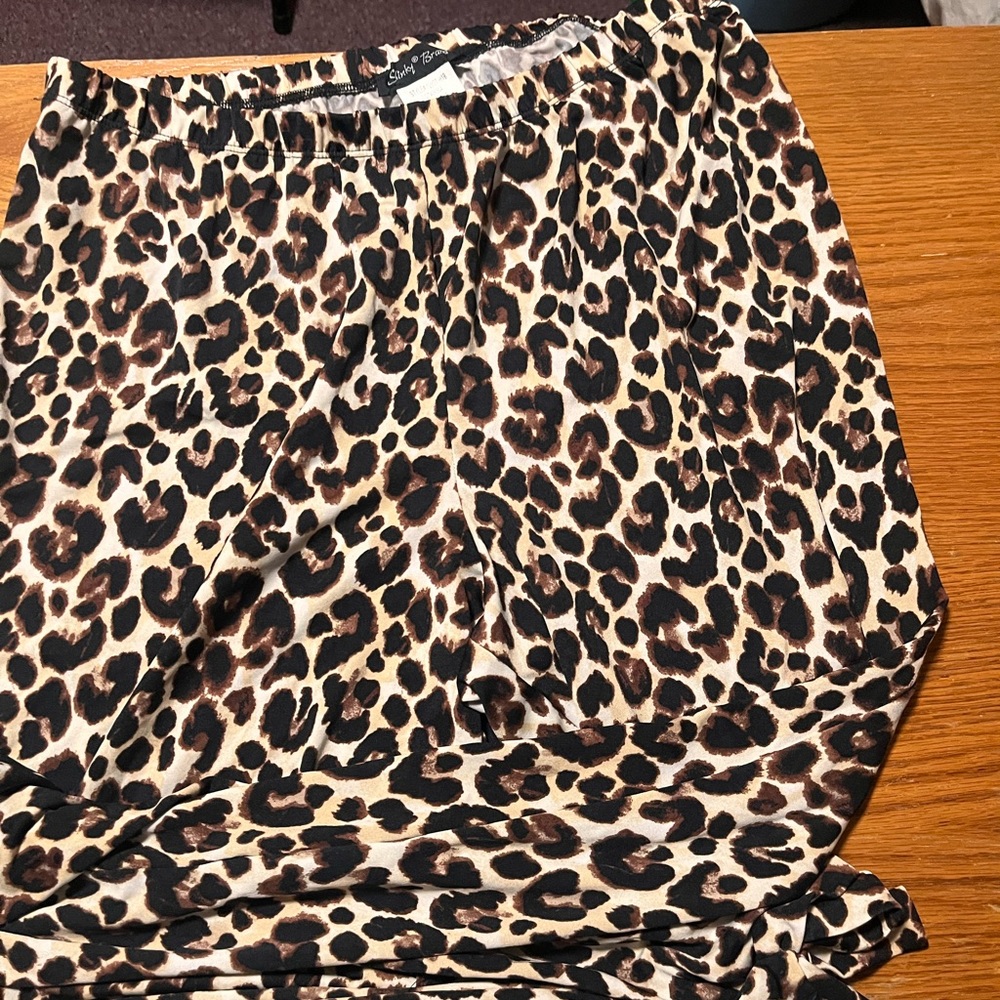 Slinky Brand Black and Cream Jogger pant